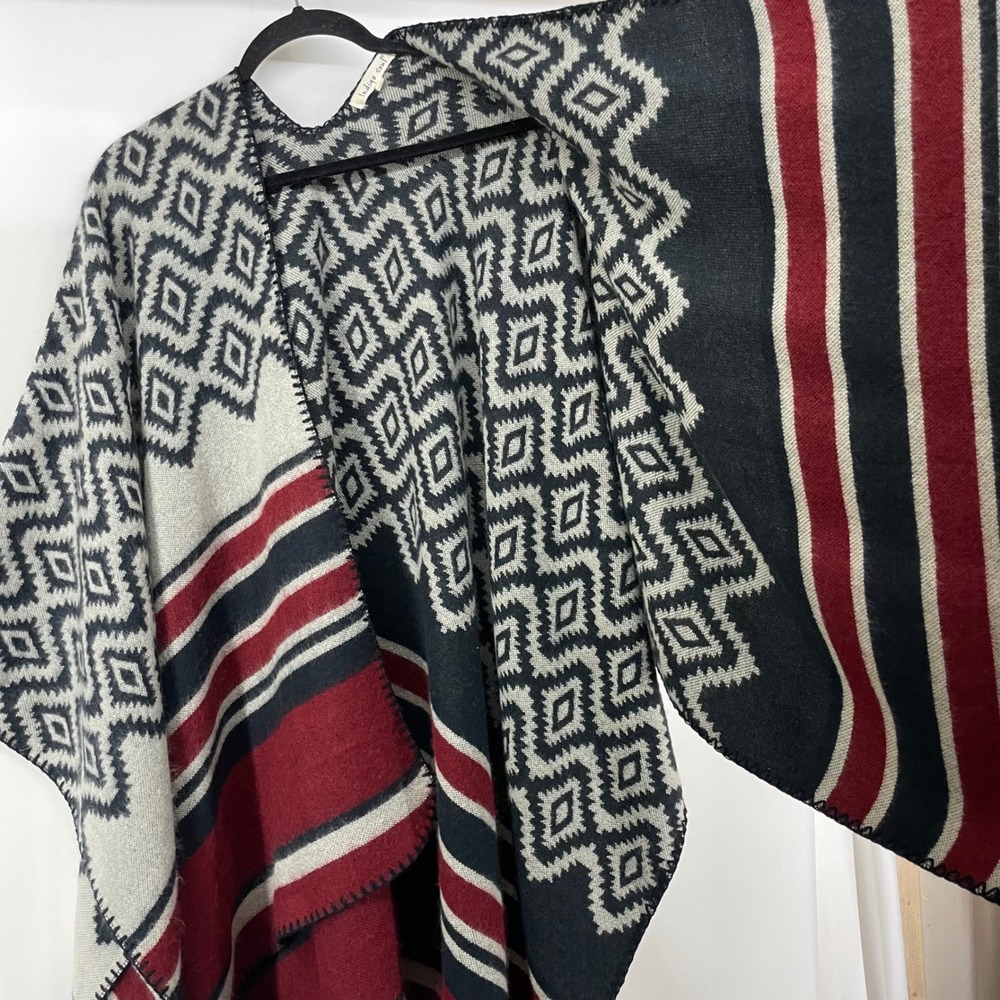 Indigo Soul Womens OS Poncho Wrap Red Navy Blue Southwestern Geometric Striped - Picture 5 of 7